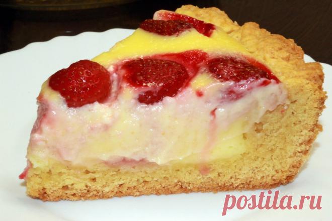 Кремовый пирог с клубникой: и никакого торта не нужно (делюсь простым рецептом нежного лакомства к чаю) | Мастерская идей | Яндекс Дзен