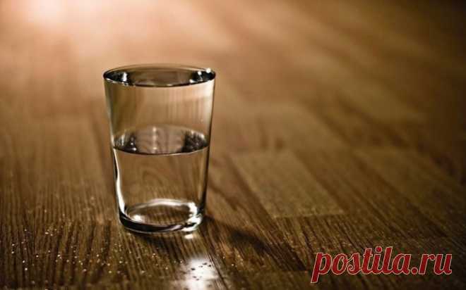 УПРАЖНЕНИЕ СТАКАН ВОДЫ
