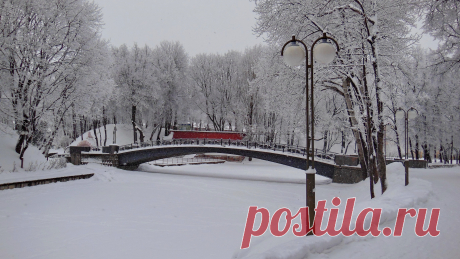 Смоленск. Пруд в Лопатинском саду.