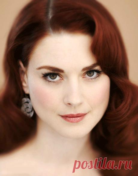 Александра Брекенридж (Alexandra Breckenridge)
- 15 мая, 1982