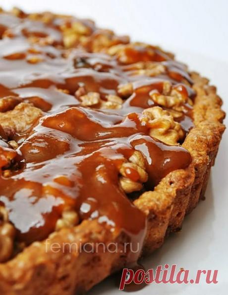 Открытый пирог-тарт с грецкими орехами и карамелью | FEMIANA
