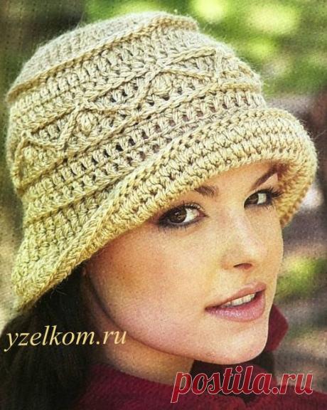 Шляпка вязаная Берет тёплый Шапочка с цветами Берет и шарфик цветные. Вязание крючком Шляпка крючком в чёрно-белой гамме Вязание. Шапочки и береты Шапочки крючком и объемный берет спицами Береты крючком. Шляпка вязаная крючком Ушанка