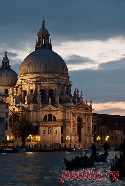 Basilica di Santa Maria della Sallute.Venezia | Isabel Cristina Munoz Mora приколол(а) это к доске Viajes