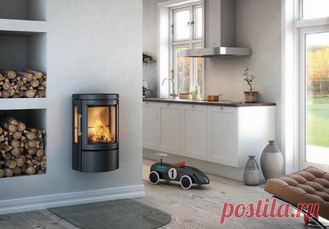 Панорамные, островные камины в интерьере