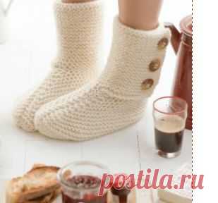 Домашние сапожки спицами