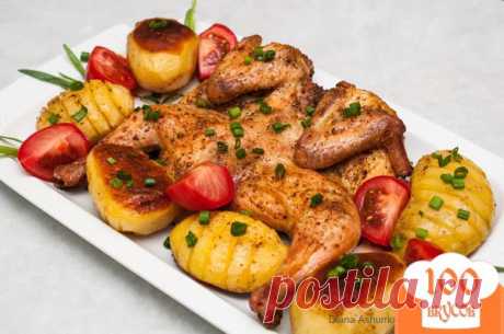 Запеченная курица с картофелем.
