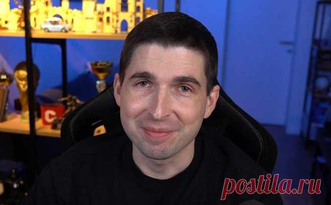 Футболист «Амкала» сообщил о рецидиве рака крови. Впервые Никите Куриленко диагностировали острый миелоидный лейкоз в марте прошлого года. Он сообщил, что у него рецидив и снова требуется пересадка костного мозга, но в этот раз вероятность успеха «куда ниже»
