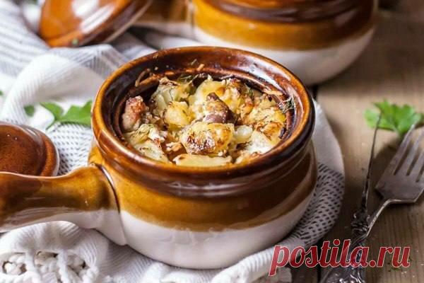 Картошка с курицей и грибами под соусом | Кулинарные рецепты | Яндекс Дзен