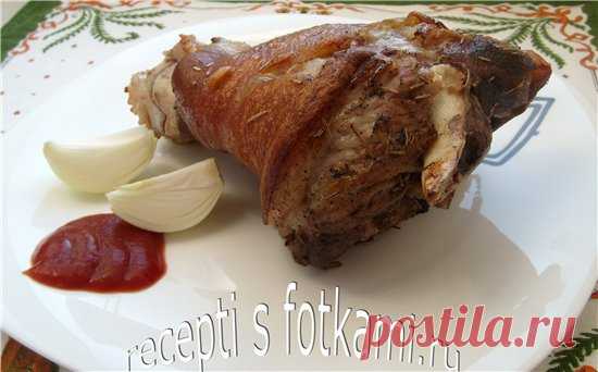 Свиная рулька в рукаве