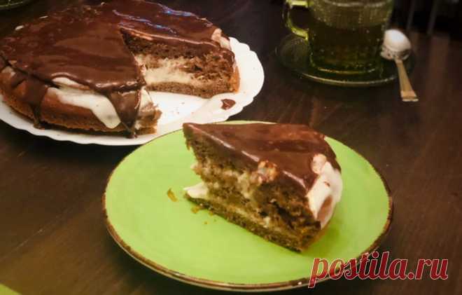 Осталось много кефира и вот решила приготовить тортик. Вышло отлично, очень вкусно и по-домашнему - Пир во время езды Сегодня открыла холодильник и обнаружила много кефира, который никто не выпил. Сразу в голове начались рождаться мысли — куда же его утилизировать? Оладьи, пирог или может тортик? В итоге решено было делать шоколадный тортик, со сметанным кремом и полить все шоколадной и вкусной глазурью. В итоге вышло отлично, очень вкусно и по-домашнему. Коржи отлично пропитались …