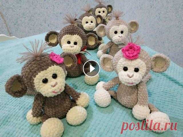 ВЯЗАНАЯ ОБЕЗЬЯНКА. ЧАСТЬ 2. Мастер-класс вязаной игрушки. KNITTED MONKEY. Master class. Part 2 Мастер-класс обезьянки крючком из плюшевой пряжи. Во второй части вяжем голову, оформляем мордочку и собираем игрушку. 1 часть:...