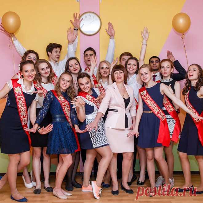 💌 Выпускные альбомы, где каждая фотография олицетворяет вашего ребенка
🤩 Персональный подход 📸 Профессиональный фотограф 💖 Доступные цены
🌍 Работаем по Санкт-Петербургу и Ленинградской обл. 📞 +7(921)580-40-01