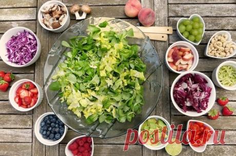 Ни рыбы, ни мяса. Ужин из четырех пикантных блюд для постящихся Супруги-вегетарианцы из Сочи рассказали «АиФ-Юг» о том, как сочетать несочетаемое: гороховый борщ, рис с вишней на второе, котлеты без мяса и «творожник» из гречки.