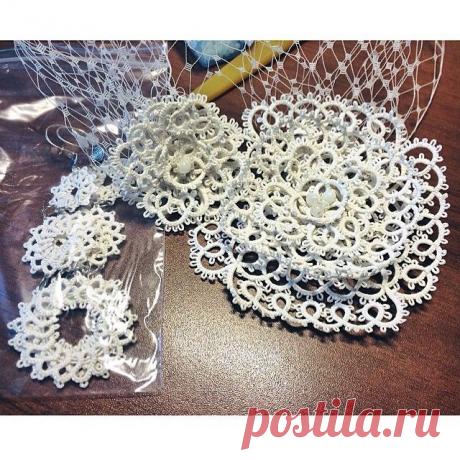 Вуалетка с сережечкам упорхнула к невесте 😍