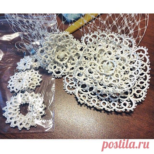 Вуалетка с сережечкам упорхнула к невесте 😍