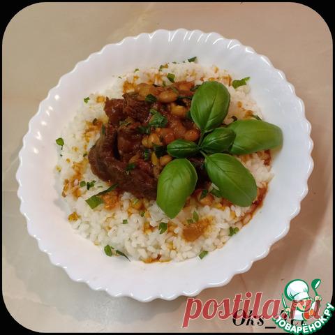 Мясо с фасолью в томатном соусе. Беспроигрышное сочетание мяса и фасоли в данном блюде гарантирует вам не только сытость, но и замечательный вкус.