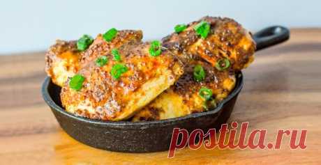 Золотая куриная грудка | Здоровое питание Рецепт приготовления золотистых куриных грудок Золотая куриная грудка Размер порции: 5 порций Калорий на порцию: 218 Ккал Жира на порцию: 6 г. Углеводов на порцию: 9 г. Белка на порцию: 32 г. Ингредиенты Куриная грудка Молотая горчица Мед - 2 ст. ложки Оливковое масло - 1 ложка Яблочный уксус Корица Паприка Зеленый лук Инструкции Разогрейте …