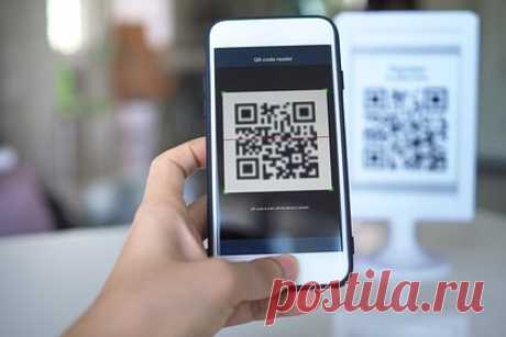 Придуман новый способ мошенничества с помощью QR-кодов. Киберпреступники поменяли способ атаки с помощью QR-кодов. Исследователь Check Point Джереми Фукс заявил, что организаторы атак усовершенствовали тактику. Если ранее они просто рассылали случайные QR-коды, то сейчас начали использовать сложную систему маршрутизации. Остановить подобные атаки крайне сложно.