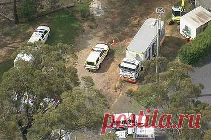 Девятилетняя девочка загадочно исчезла во время семейного путешествия. В Австралии полиция четвертый день разыскивает девятилетнюю девочку, которая загадочно исчезла во время семейного путешествия. Сообщается, что Шарлиз Маттен (Charlise Mutten) из штата Квинсленд отправилась со свей матерью в поездку в район Голубых гор (штат Новый Южный Уэльс).