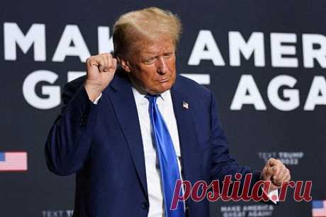 Песков прокомментировал заявление Трампа о краже чертежей «супер-пупер» ракеты. У России есть не имеющие аналогов в мире свои прекрасные ракеты. Таким образом пресс-секретарь президента России Дмитрий Песков прокомментировал заявление бывшего главы США Дональда Трампа о краже Москвой чертежей американской «супер-пупер» ракеты. Его слова приводят РИА Новости.
