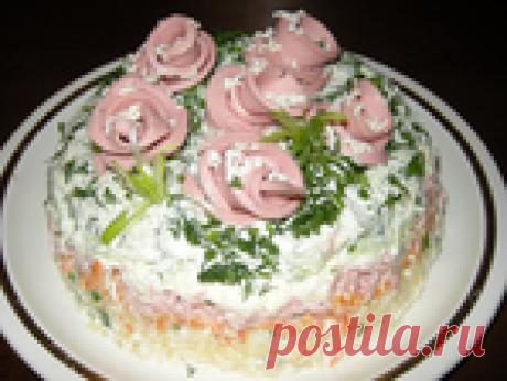 Салат "Овощной торт" с розами