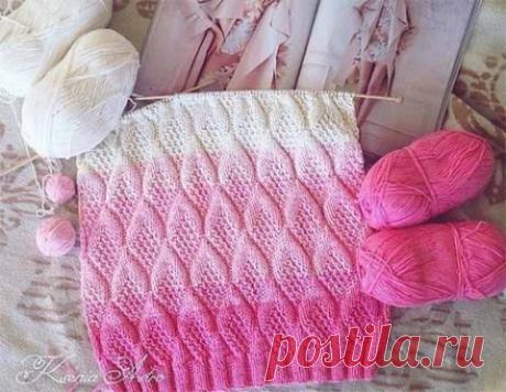 Красивый узор из лицевых и изнаночных петель
Не так давно я уже выкладывала этот узор для вязания спицами, который выполняется только лицевыми и изнаночными петлями, здесь: https://iskusnitsa-tm.ru/blog/43764320506/Interesnyiy-uzor-v-vashu-kopil…