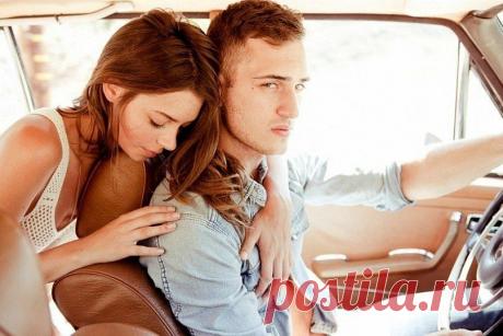 Счастье не в том, чтобы услышать "Я тебя люблю". 
Счастье в том, чтобы можно было искренне ответить "Я тебя тоже".