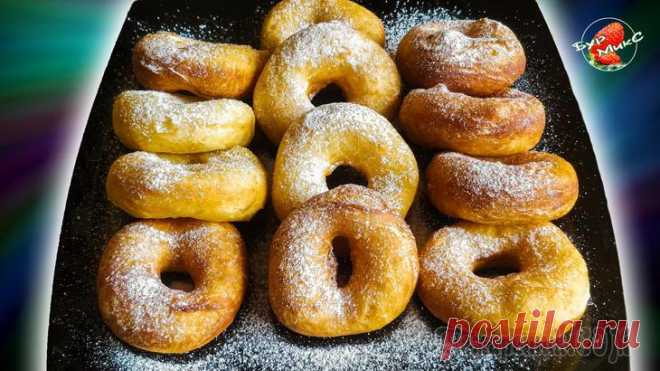 Ленинградские пышки Ленинградские пышки - очень воздушные, мягкие, пористые, с приятным, нежным вкусом! А московские пончики? Они точь-в-точь как ленинградские, потому что готовятся по одной и той же технологической карт...