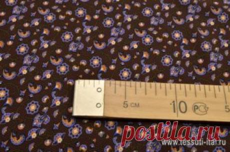 Крепдешин (н) мелкий цветочный орнамент на темно-коричневом, артикул 02-8123 - купить оптом и в розницу, цена 3 500 руб.