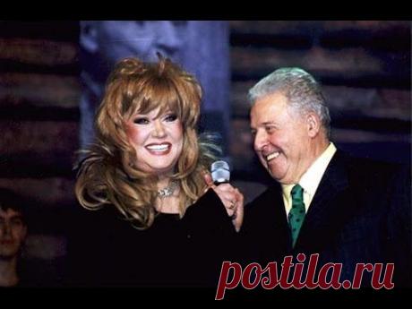 ▶ Алла Пугачёва, Михаил Танич и группа &quot;Лесоповал&quot; - &quot;Малолетка&quot; (2000) - YouTube