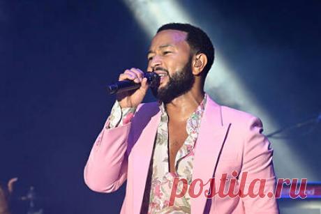 Джон Ледженд назвал причины прекращения дружбы с Канье Уэстом. Американский певец Джон Ледженд рассказал о том, почему они с рэпером Канье Уэстом перестали быть друзьями. По его словам, артисты прекратили общение из-за разных политических взглядов. Ледженд добавил, что Уэст был расстроен, когда узнал, что Джон не поддержал его кандидатуру на пост президента Америки.