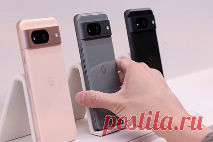 ОС Android 14 вышла для смартфонов Google Pixel. Компания Google представила публичную версию ОС Android 14. Первыми операционную систему получили смартфоны Google Pixel — модель Pixel 4a и более новые девайсы. ОС будет доступна сразу на устройствах Pixel 8 и Pixel 8 Pro, которые компания выпустила 4 октября. На других устройства Android 14 появится до конца года.