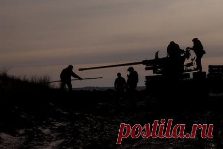 Военный эксперт объяснил бессмысленность взятия Соледара без Артемовска. После Соледара российским Вооруженным силам необходимо взять Артемовск (украинское название — Бахмут), иначе это будет бессмысленно. Такую точку зрения привел военный эксперт Владислав Шурыгин. По словам аналитика, речь идет не о «Соледарской операции», а о «Бахмутско-Соледарской».