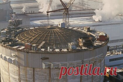 Украинский генерал испугался нового Чернобыля и призвал ходить в церковь. Генерал-лейтенант МВД Украины в отставке Геннадий Москаль после запуска в стране 15 имеющихся энергоблоков АЭС испугался катастрофы, подобной аварии в Чернобыле в 1986 году. «Дай бог, чтобы мы прошли отопительный сезон, чтобы мы не получили какой-нибудь Чернобыль», — заявил генерал.