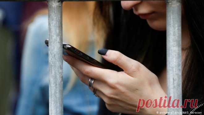 В Беларуси задержали почти 30 человек за подписку на ″экстремистские″ Telegram-каналы | Важнейшие политические события в Беларуси: оценки, прогнозы, комментарии | DW | 27.10.2021