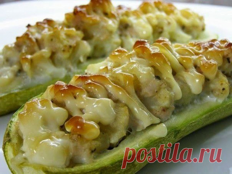 Лучшие кулинарные рецепты: Кабачки, фаршированные курицей и овощами