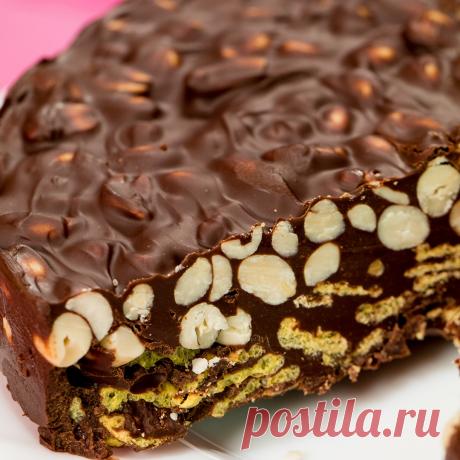 Справиться даже ребенок! Самый хрустящий и простой в приготовлении торт без выпечки!