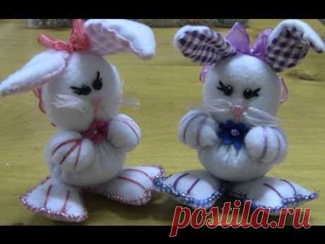 ▶ Como fazer um COELHO da Páscoa em Fuxico Passo a Passo- Easter Bunny feltre - YouTube