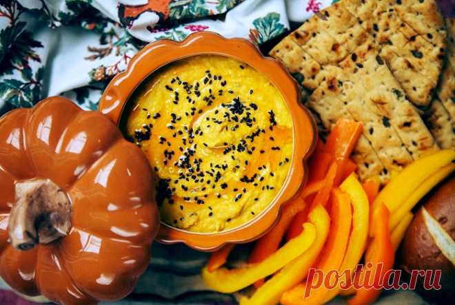 Секреты приготовления тыквы, которые заставят полюбить ее даже скептически настроенных членов семьи  Учитывая то, какую пользу тыква приносит организму, удивительно, что никто до сих пор не предложил продавать ее в аптеке как лекарство. Однако огромное количество витаминов и минералов для...