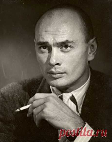 Юл Бриннер, 11 июля, 1920
• 10 октября 1985