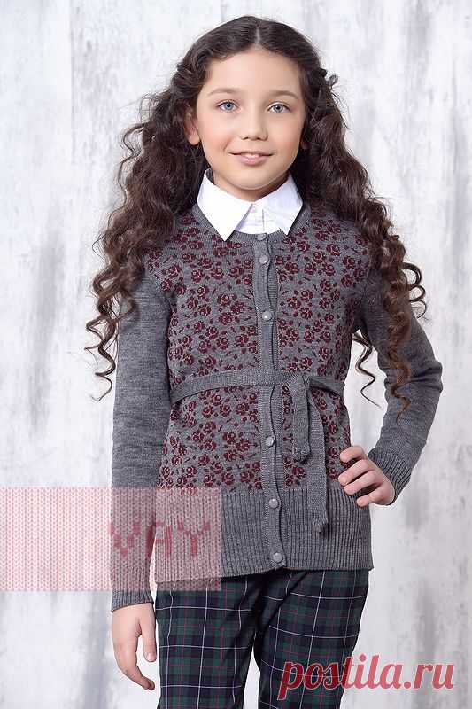 Школьная форма от марки VAY. Школьный жакет для девочек от VAY (артикул 755), цветовое решение серый/бордо. Ещё больше школьной формы марки ВЭЙ на наших сайтах. Официальное представительство бренда VAY: купить в розницу в магазине Согревай.ру https://www.sogrevay.ru, оптовые закупки на Ньювэй.ру https://www.newvay.ru