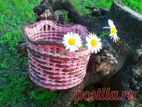 ▬► Газетное плетение. Комбинация верёвочки и ситцевого плетения.