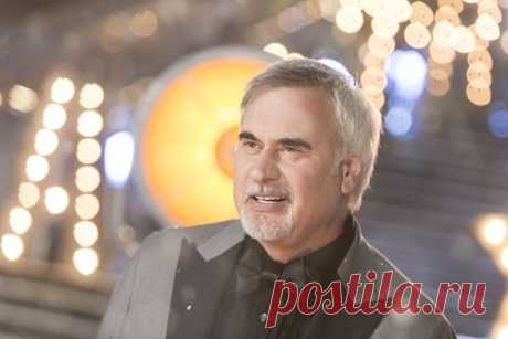 Валерия Меладзе проверят на финансирование ВСУ. Певца Валерия Меладзе собираются проверить на возможное финансирование Вооруженных сил Украины. Соответствующее обращение передано в ГУ МВД России по Москве. Инициатором проверки выступил общественный деятель Антон Коробков-Землянский — он направил письмо в Следственный комитет России.