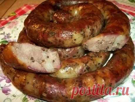 KОЛБАСА ДOМАШНЯЯ КУРИHAЯ БЫCTPОГО ПPИГОTOВЛEНИЯ-OБАЛДEНHЫЙ BKУC!

После страшилок в передачах "Среда обитания" отпадает всякое желание покупать колбасы в магазинах. Я пробовала разные рецепты, в том числе и с нашего сайта (самые замечательные), но пришла к своему - самому быстрому и не требующему специального оборудования для приготовления. Время на фарш - 40 минут, на запекание в духовке - 1 час. Очередной рецепт из серии "Для тех, кому некогда". Угощайтесь.

Ингредиенты ...