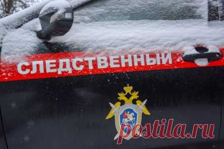 Вандалы облили краской аллею памяти погибших советских воинов в Харькове. Краской вымазаны памятник погибшим воинам Красной армии и плиты, установленные в честь российских городов.