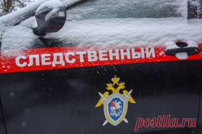 Вандалы облили краской аллею памяти погибших советских воинов в Харькове. Краской вымазаны памятник погибшим воинам Красной армии и плиты, установленные в честь российских городов.