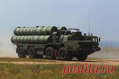 Закупка С-400 обнаружила неофициальные санкции США в отношении Турции. Турция уже испытывает давление неофициальных санкций США, что осложняет повторные закупки российских зенитно-ракетных систем (ЗРК) C-400. По словам эксперта, турецкая оборонная промышленность находится под неофициальными санкциями США и других стран НАТО. Такая сложность обнаруживается сейчас.