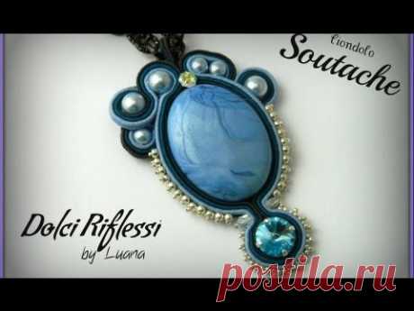 Primo ciondolo Soutache