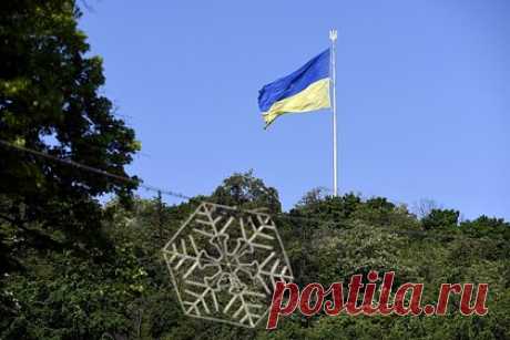 В США озвучили неутешительный для Киева прогноз на 2024 год. Для Украины 2024 год окажется крайне сложным из-за растущего военного производства в России и смены внешнеполитических приоритетов Соединенных Штатов. Об этом заявили военные обозреватели Майкл Кофман и Райан Эванс в подкасте портала War on the Rocks. Эванс также упомянул смену внешнеполитических приоритетов США.