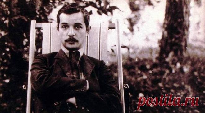 Стихотворение Саши Чёрного, которое нужно перечитывать в трудную минуту Это, пожалуй, одно из самых вдохновляющих и ободряющих стихотворений в творчестве Саши Чёрного. Поделитесь им с теми, кто, кажется, уже готов сдаться и опустить руки.БольномуЕсть горячее солнце, наивн…